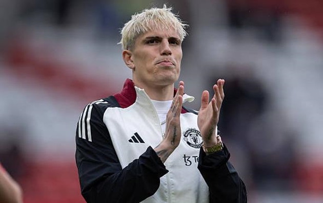 Thử thách Garnacho: Liệu Man United có thể phá vỡ vòng luẩn quẩn chuyển nhượng?
